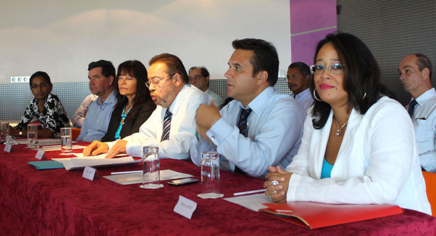 "Refondation de la Droite : associer pleinement les partenaires de La Réunion en confiance" "Refondation de la Droite : associer pleinement les partenaires de La Réunion en confiance"