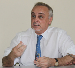 Municipales 2014 : l'UDI de Borloo a investi Michel Lagourgue à Saint-Denis Municipales 2014 : l'UDI de Borloo a investi Michel Lagourgue à Saint-Denis