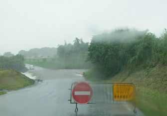 Radier de Sainte Suzanne, les travaux démarrent. Radier de Sainte Suzanne, les travaux démarrent.