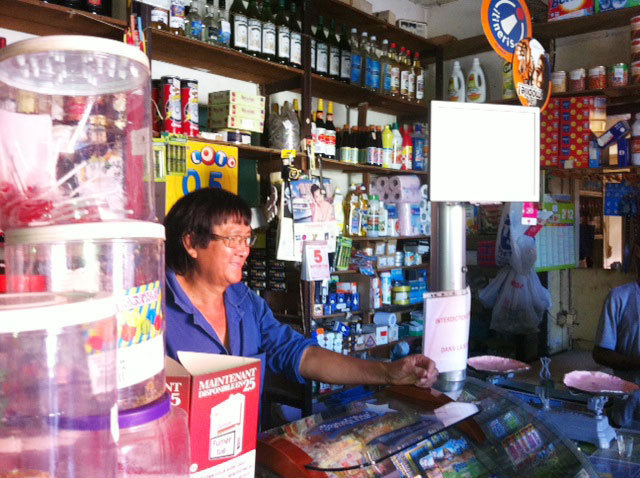 Aline M.H. : La "Boutique-Chinois" lanterne de mon quartier