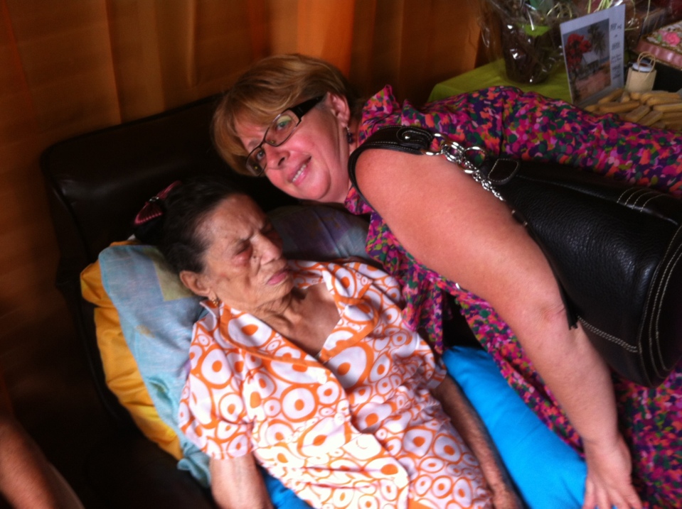 DESILES Françoise avec Estelle. DESILES Françoise avec Estelle.