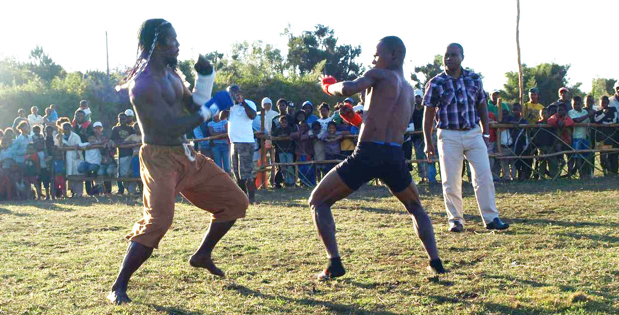 Sainte-Suzanne : lespri-Zélindor met l'équipe municipale en transe Sainte-Suzanne : lespri-Zélindor met l'équipe municipale en transe