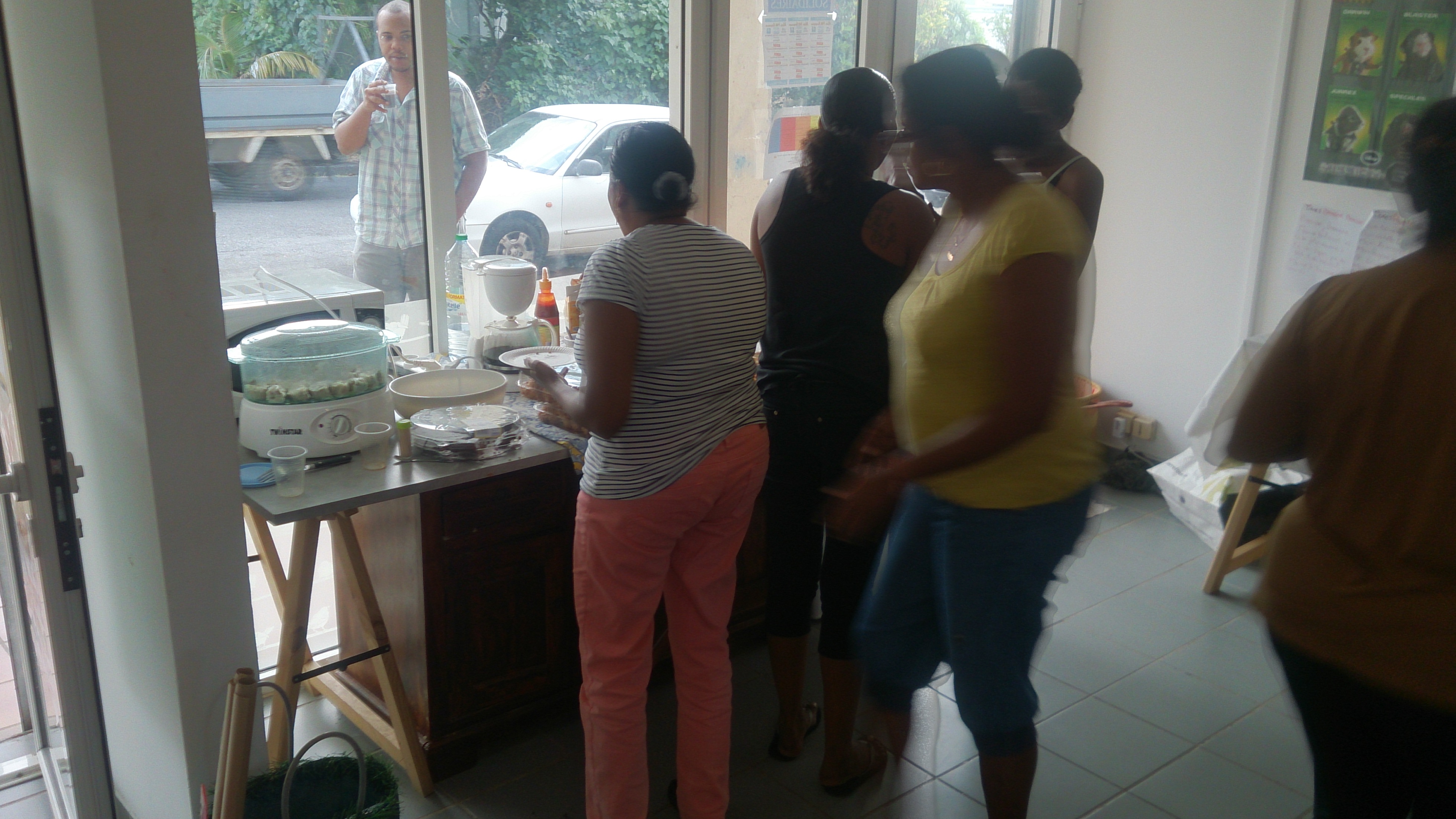 Fête des voisins : Avec les mamans de Bagatelle Fête des voisins : Avec les mamans de Bagatelle