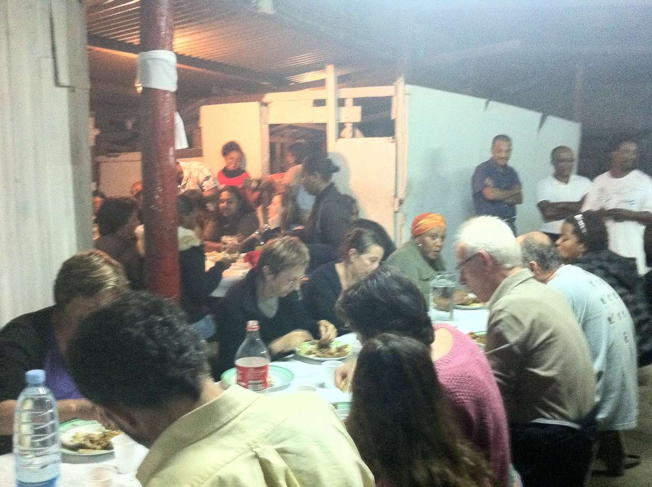 A table, partage du repas A table, partage du repas