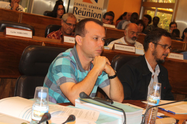 Eric Fruteau répond à Bachil Valy sur le projet incinérateur et port Eric Fruteau répond à Bachil Valy sur le projet incinérateur et port