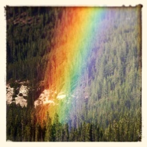 Bonjour et bienvenu(e)s.