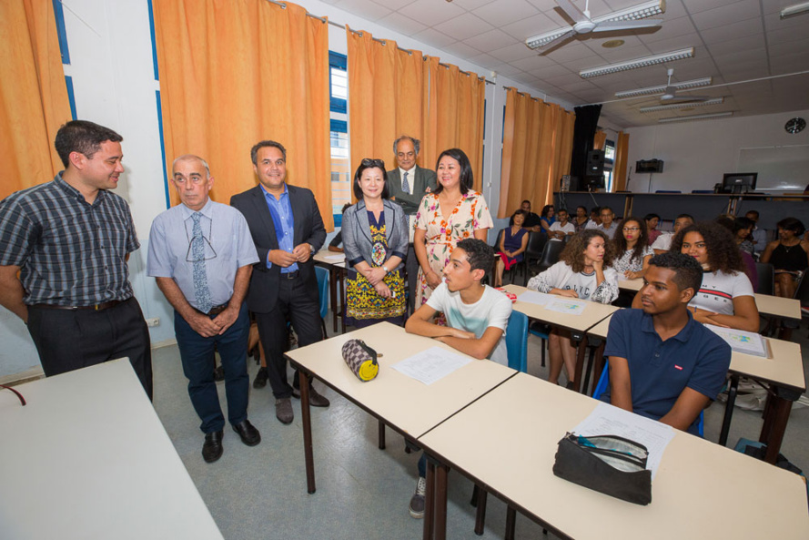 Culture: Visite du Président de Région au lycée Le Verger Sainte-Marie Culture: Visite du Président de Région au lycée Le Verger Sainte-Marie