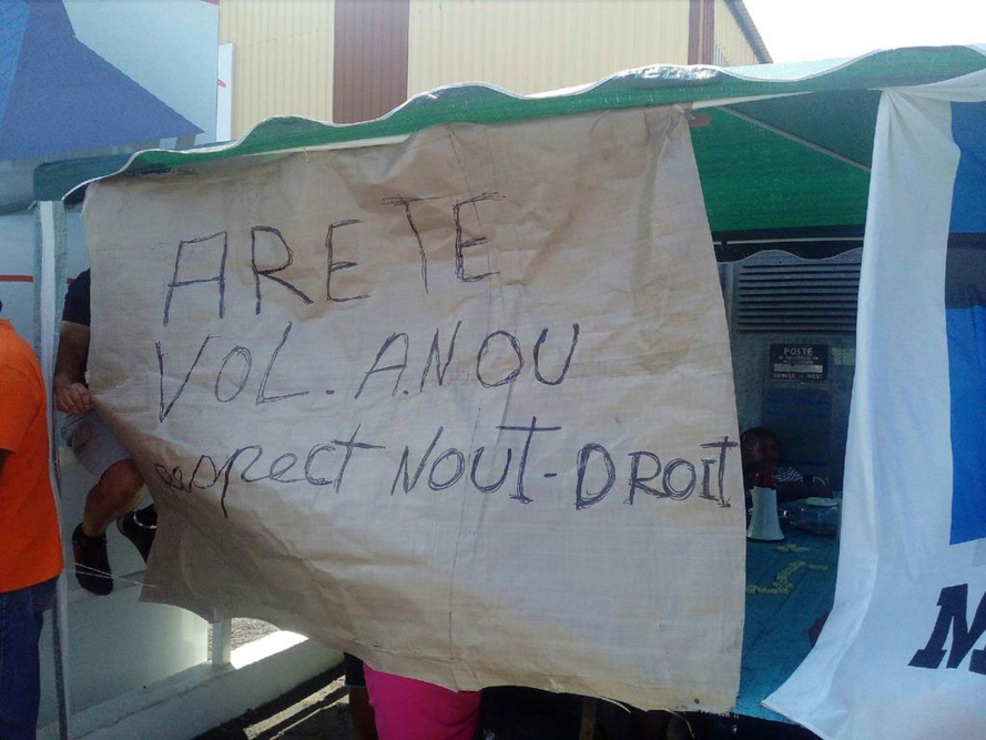 La "Tole Péi" en grève La "Tole Péi" en grève