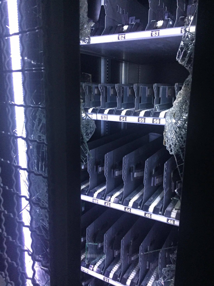 M. le Recteur, les étudiants ne sont pas des tirelires ! M. le Recteur, les étudiants ne sont pas des tirelires !