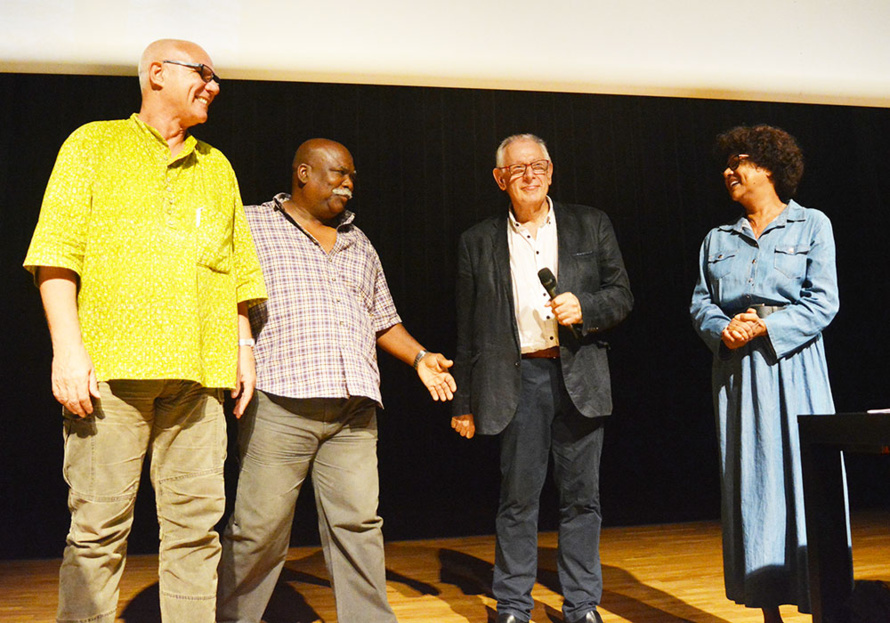 Dominique CARRERE - Henri-Claude MOUTOU - Philippe MERIEU - Annie DARENCOURT Dominique CARRERE - Henri-Claude MOUTOU - Philippe MERIEU - Annie DARENCOURT