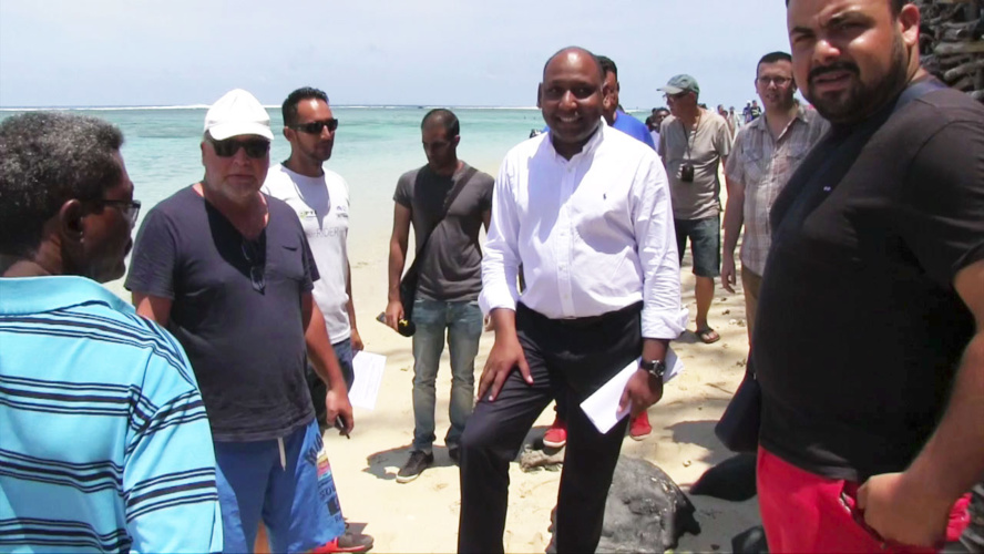 Thierry ROBERT : Un Député proche des réalités réunionnaises ? Thierry ROBERT : Un Député proche des réalités réunionnaises ?