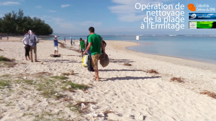 Opération de conscientisation sur la plage