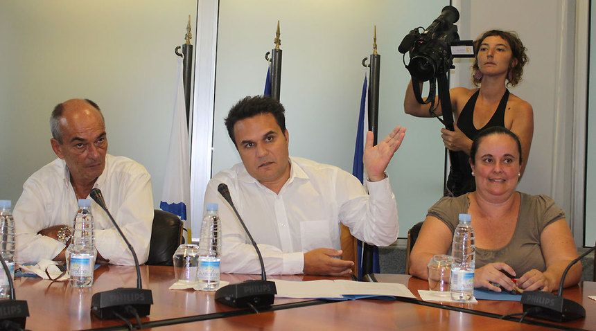 Région Réunion : un "crash", un autre clash et une plainte contre TAK