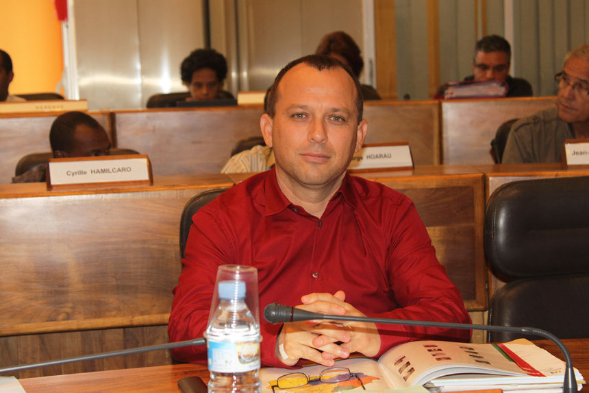 Eric Fruteau : "Le contournement de St-André, le TCSP et le chemin de fer"