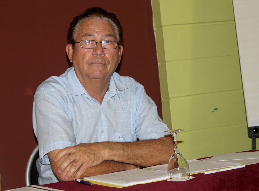 Claude Hoarau, maire de St-Louis : "L'enquête publique confirmera l'aspiration de La Rivière, à devenir une commune"