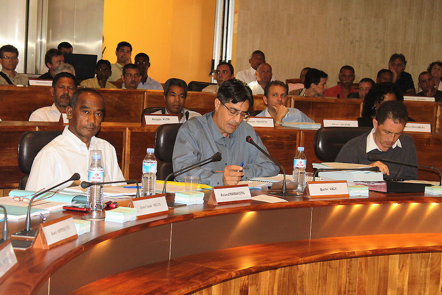 Le Conseil général a voté quatre motions à l'unanimité