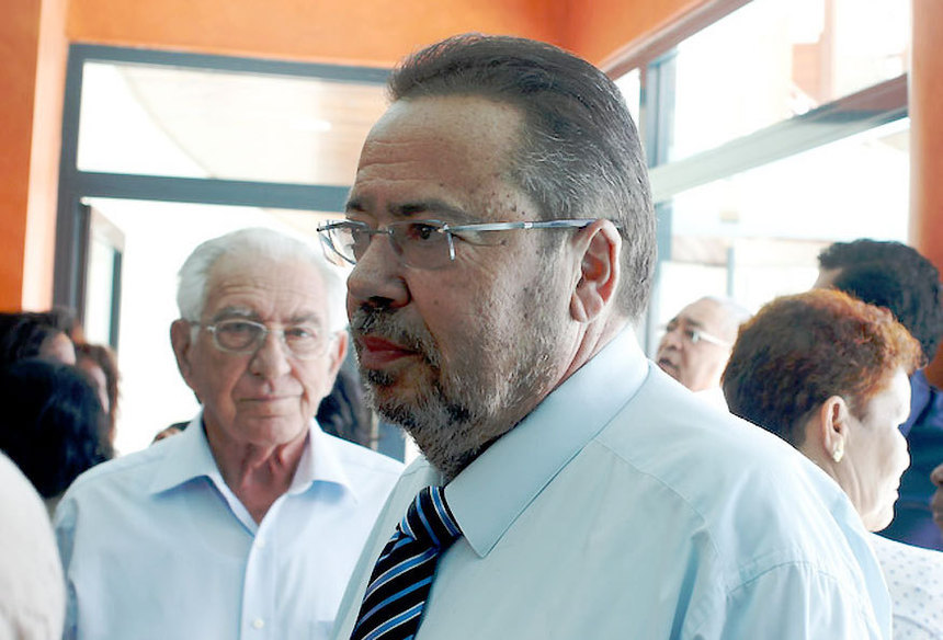 Sénatoriales : Michel Fontaine et Corine Ramoune, les premiers à déposer leur liste