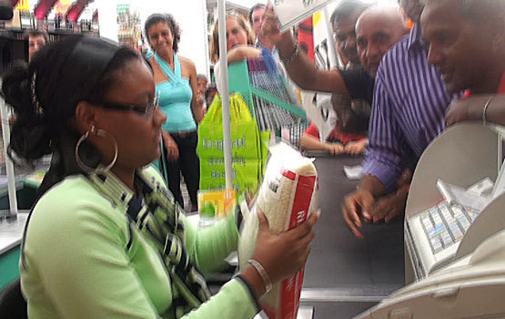 Patrick Lebreton : "Lutter contre la vie chère en Outre-mer, sera la priorité absolue de la Gauche en 2012"