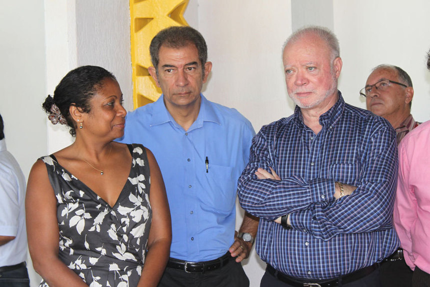 Vacataires en fin de contrat, JC Fruteau écrit au ministre de l'Education