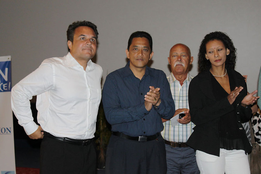 Avis de recherche : la Droite est portée disparue à Sainte-Suzanne