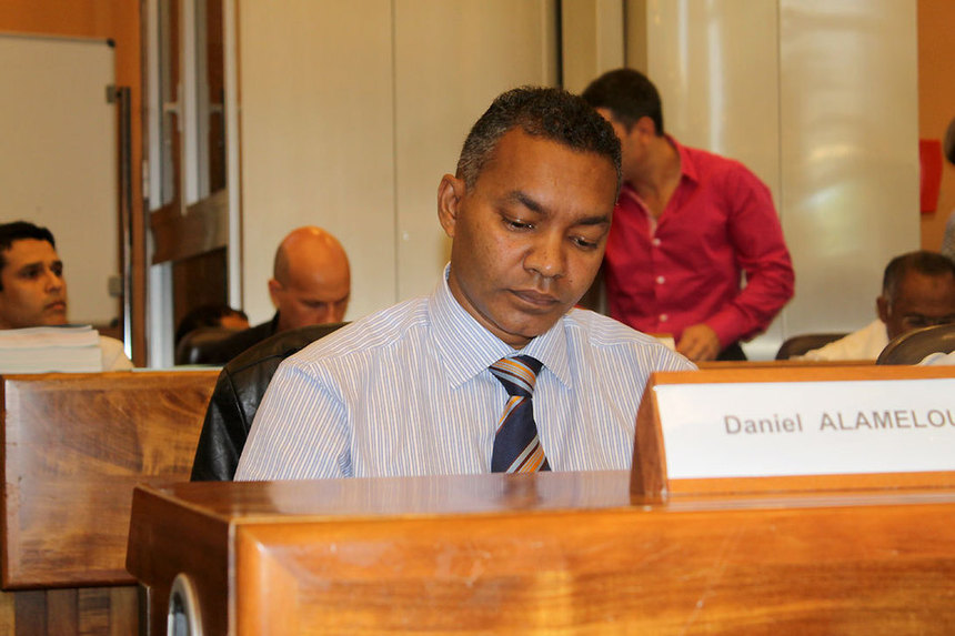 Les discussions ont débuté pour la création d'un second groupe communiste au sein de la majorité du Conseil général