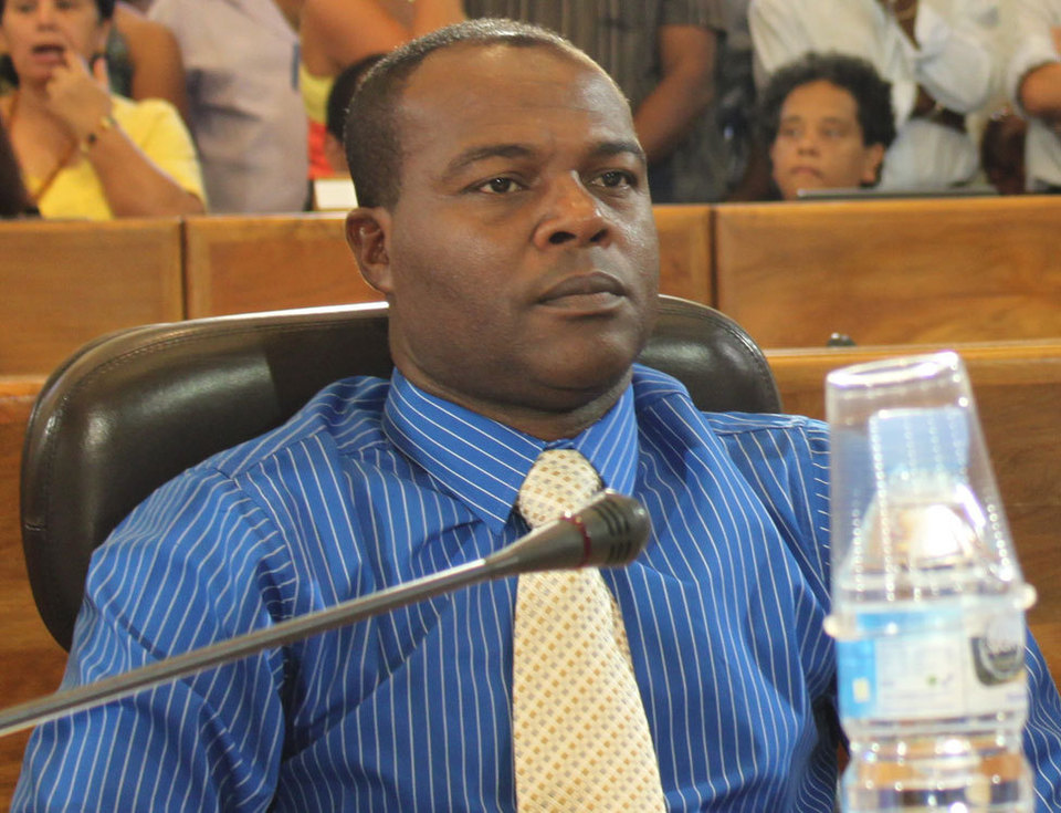 Cyrille Hamilcaro : "On ne doit pas puiser sur les impôts locaux, la baisse du carburant et du gaz"