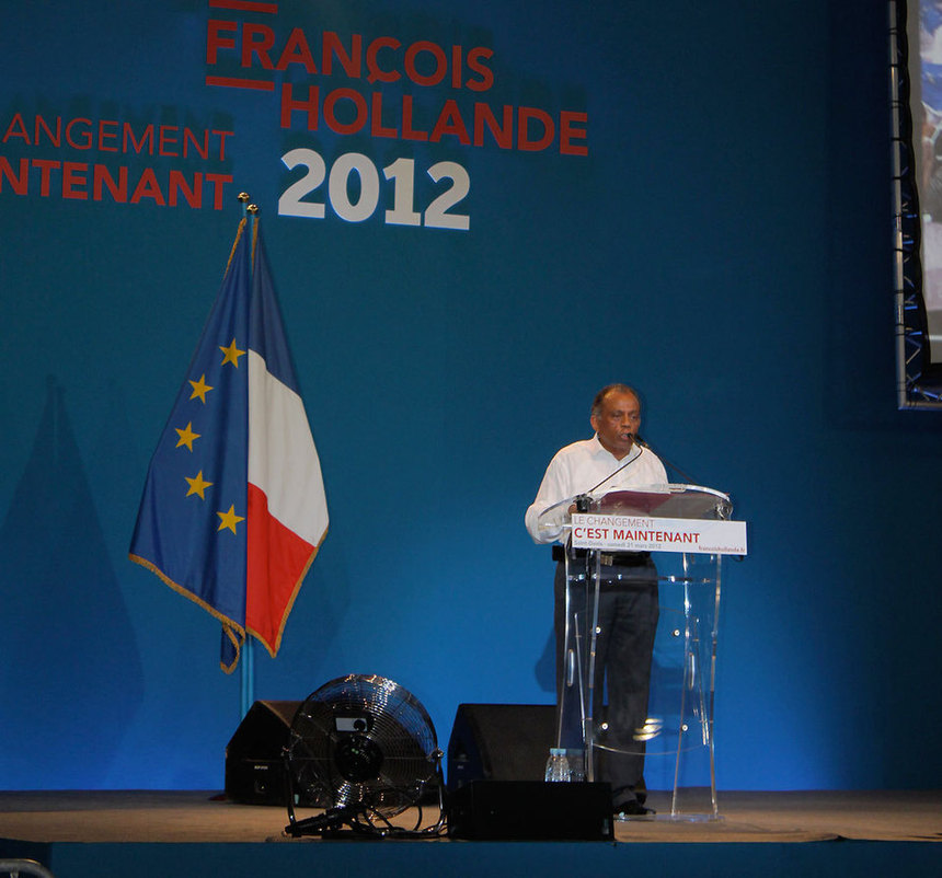 Meeting de Hollande : Bello a pris la parole, le PCR a pris une "baffe", et le PS a-t-ll fait une gaffe ?
