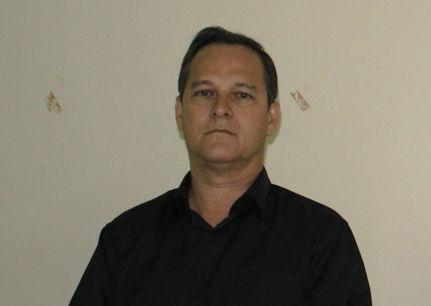 Pierre Vergès critiqué (1) : "Faire payer plus chers les produits solidaires avec la TVA sociale ?"