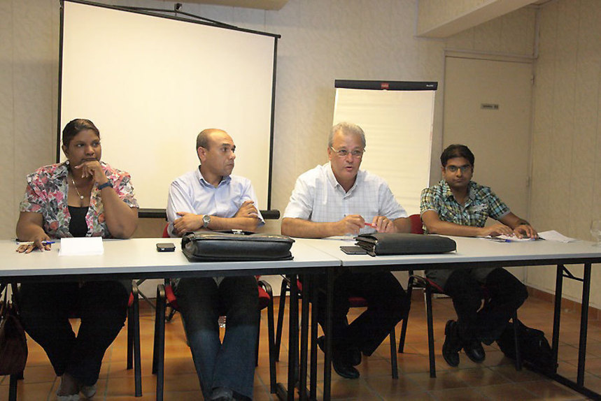 PCR : "Kwassa-kwassa : arrêter le massacre !"