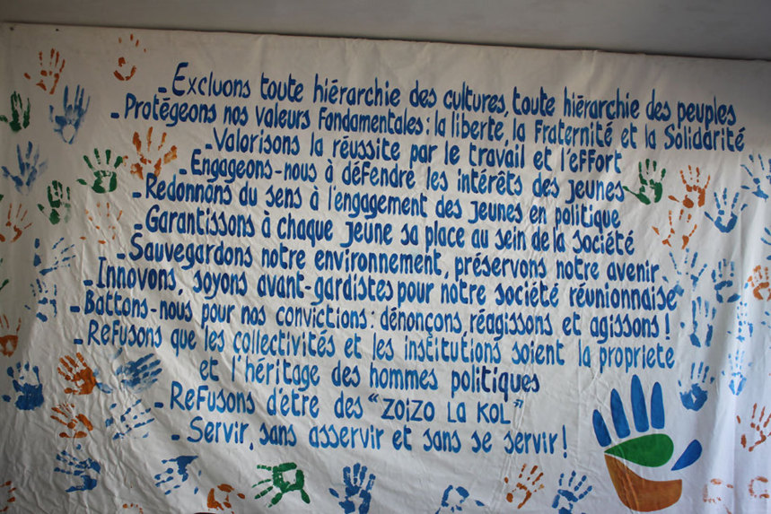 Objectif Réunion condamne les "violences commises par des gros bras"