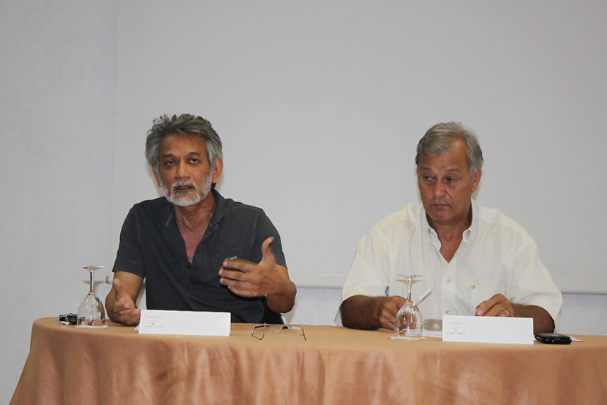 "Que nos sept députés se mettent au travail, sérieusement !"