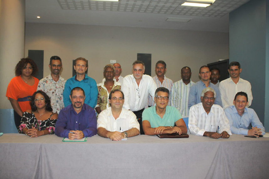L'UDI a trois objectifs : son indépendance, le Conseil général et la Région Réunion en 2015