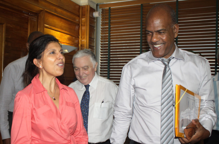 Article 349 du Traité de Lisbonne : Nassimah Dindar veut un "meilleur fléchage du social"