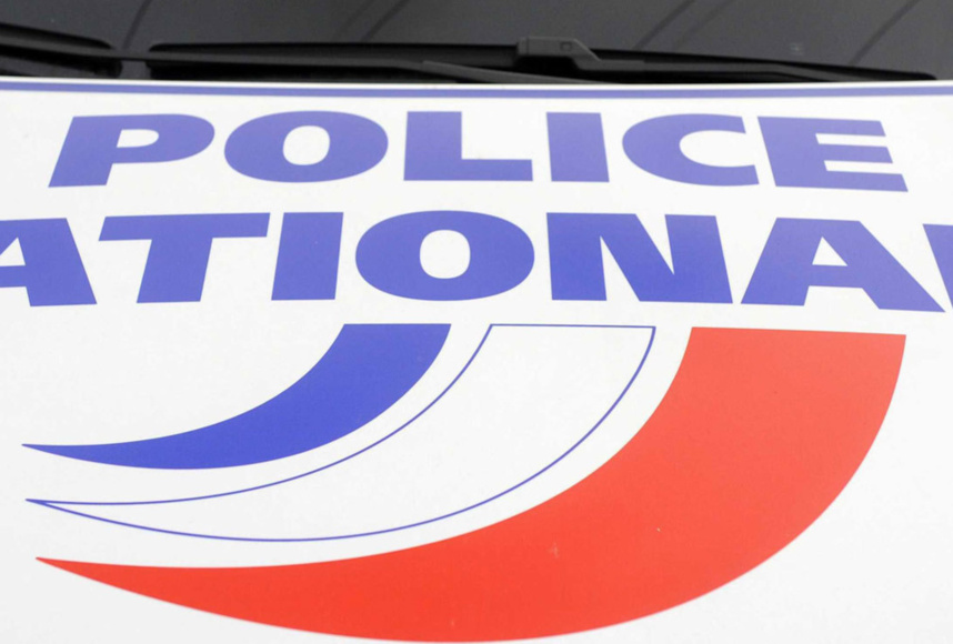 "Non aux violences faites aux forces de l'ordre !"