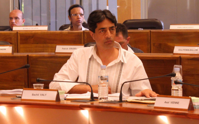 Nassimah Dindar : "le Conseil Général réaffirme avec force sa constance dans le dialogue social"