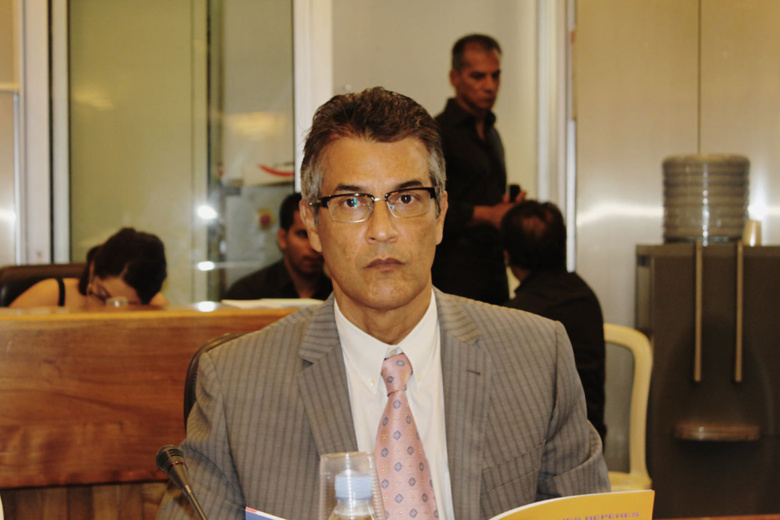 La Droite sociale/UDI974 inquiète "du manque de vision de Hollande pour sortir la France de la crise"