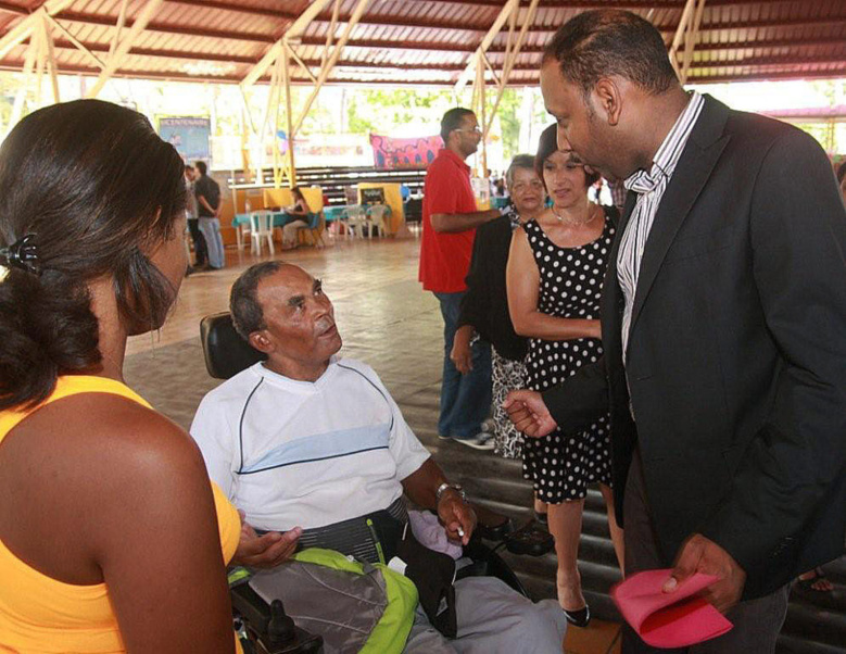 "Emplois aidés pour personnes porteuses de handicap"