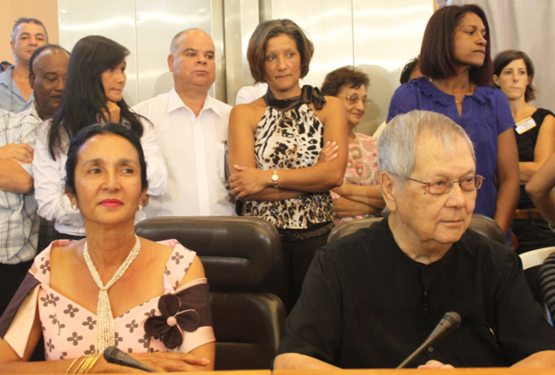 Pour Paul Vergès, le retrait d'Huguette Bello du PCR, n'a rien à voir avec celui de Pierre Vergès