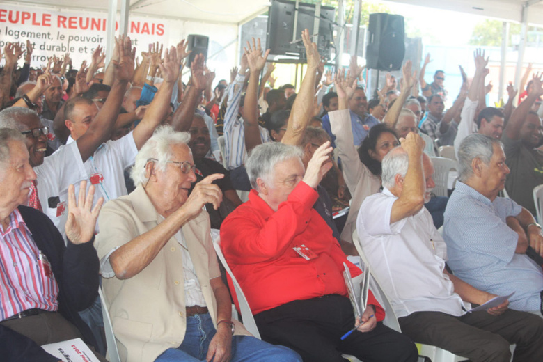 Le PCR nouveau, c'est quatre secrétaires généraux, huit secrétaires, un conseil et un bureau politique