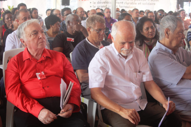 Petits arrangements entre amis...