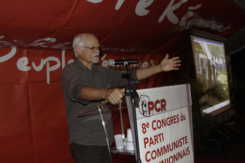 PCR : "La situation montre bien l’impasse du système actuel à La Réunion"