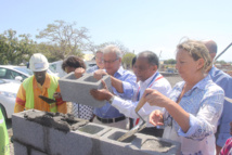 Gironcel pose la première pierre du pont de la ravine du Chaudron