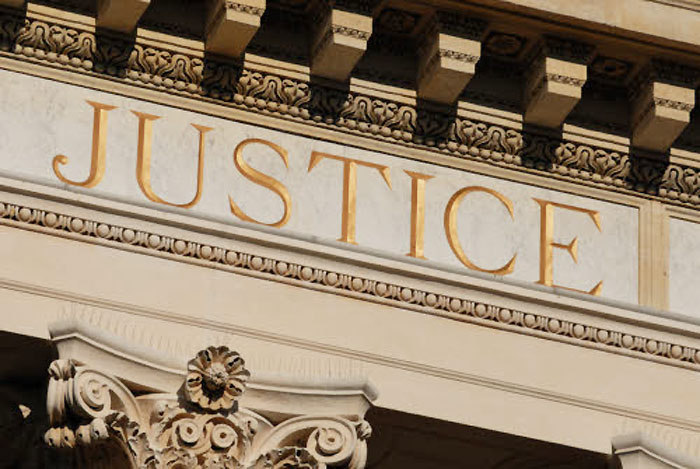 "Faut-il être "ripou" pour devenir un élu politique à la Réunion ?"