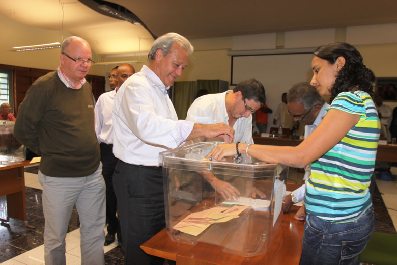 Maurice Gironcel élu à l'unanimité tête de liste