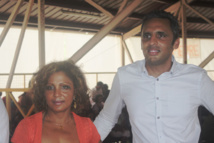 "Le développement durable : la clé pour vaincre la crise requin à long terme" "Le développement durable : la clé pour vaincre la crise requin à long terme"