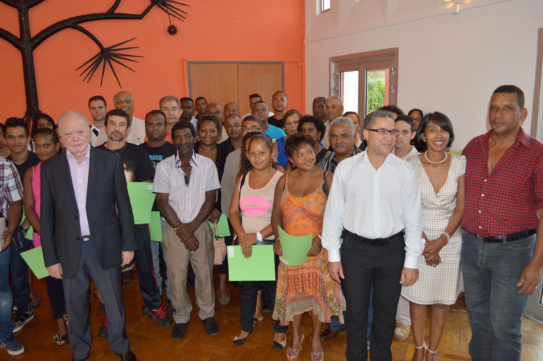 Des stagiaires formés et diplômés Des stagiaires formés et diplômés