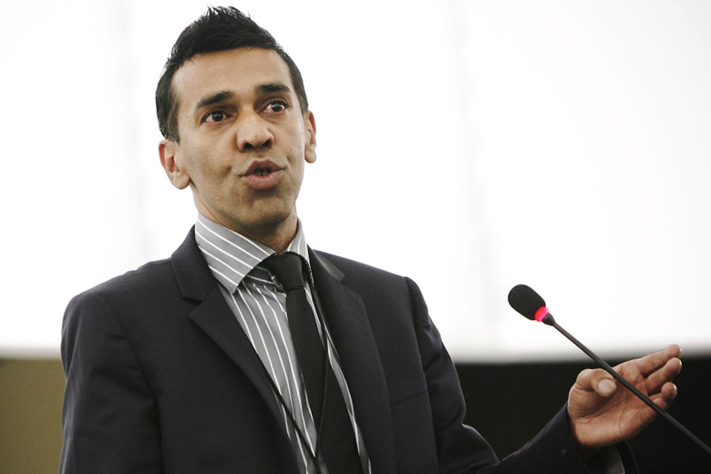 Fin des quotas sucriers : Younous Omarjee défend l'avenir de la filière canne Fin des quotas sucriers : Younous Omarjee défend l'avenir de la filière canne