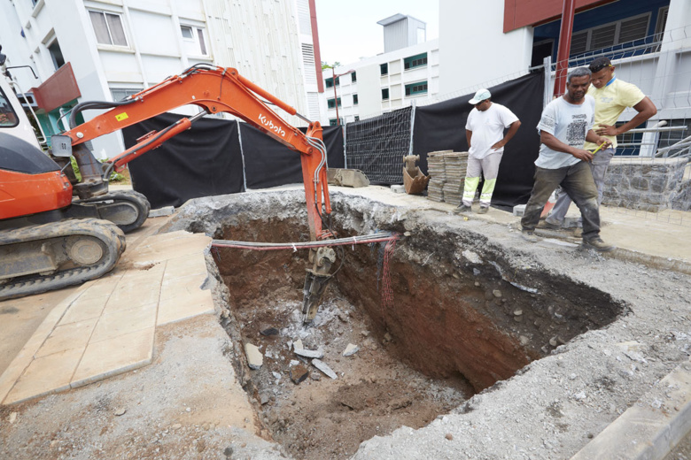 Déchets ménagers : les premières bornes enterrées bientôt aux Camélias Déchets ménagers : les premières bornes enterrées bientôt aux Camélias