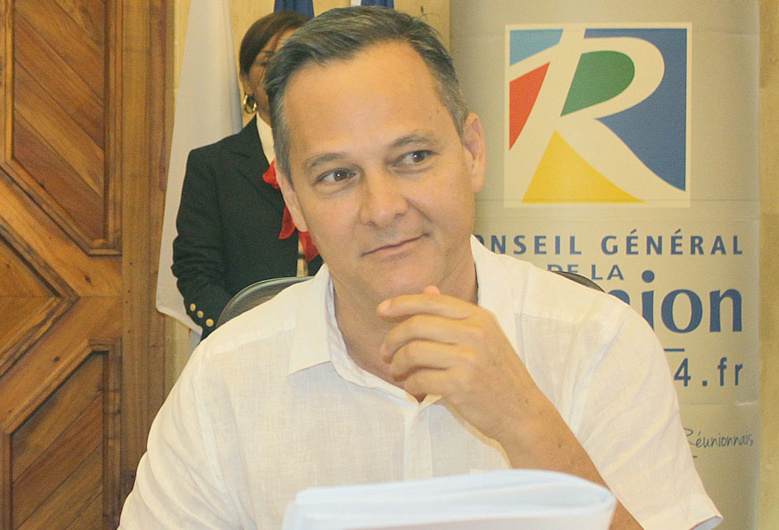 Décentralisation, parité et découpage cantonal : un message de solidarité ce jeudi au Département ? Décentralisation, parité et découpage cantonal : un message de solidarité ce jeudi au Département ?