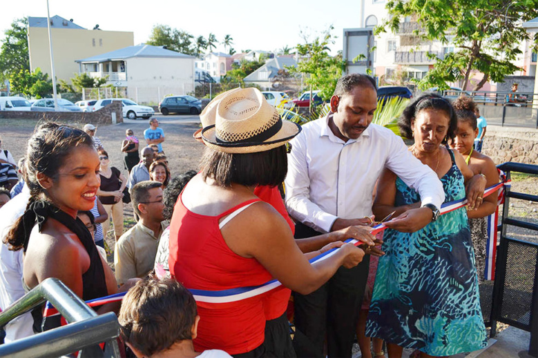 Saint-Leu : Inauguration de la salle polyvalente du Centre ville Saint-Leu : Inauguration de la salle polyvalente du Centre ville